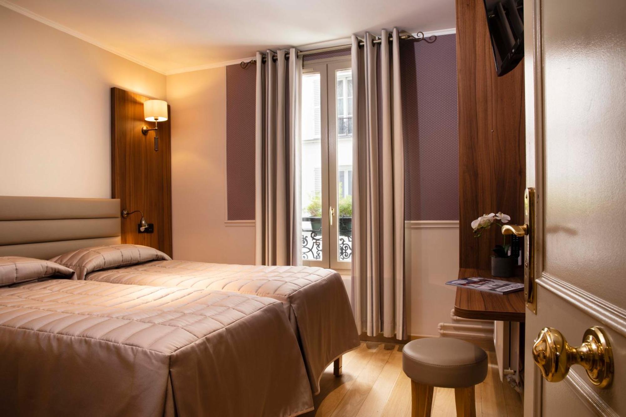 Hotel De La Tour Eiffel Parijs
